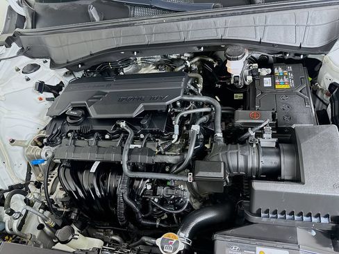 Certified 2025 Hyundai Kona SEL FWD image 29