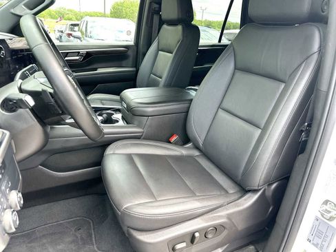 Used 2025 Chevrolet Tahoe LT AWD/4WD image 17