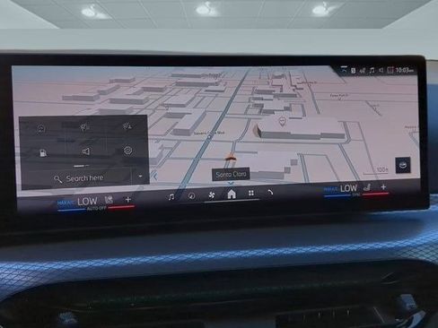 Used 2025 BMW 330i xDrive Sedan w/ Convenience Package image 21