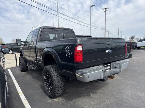 Used 2015 Ford F250 XLT w/ FX4 Off-Road Package AWD/4WD image 6