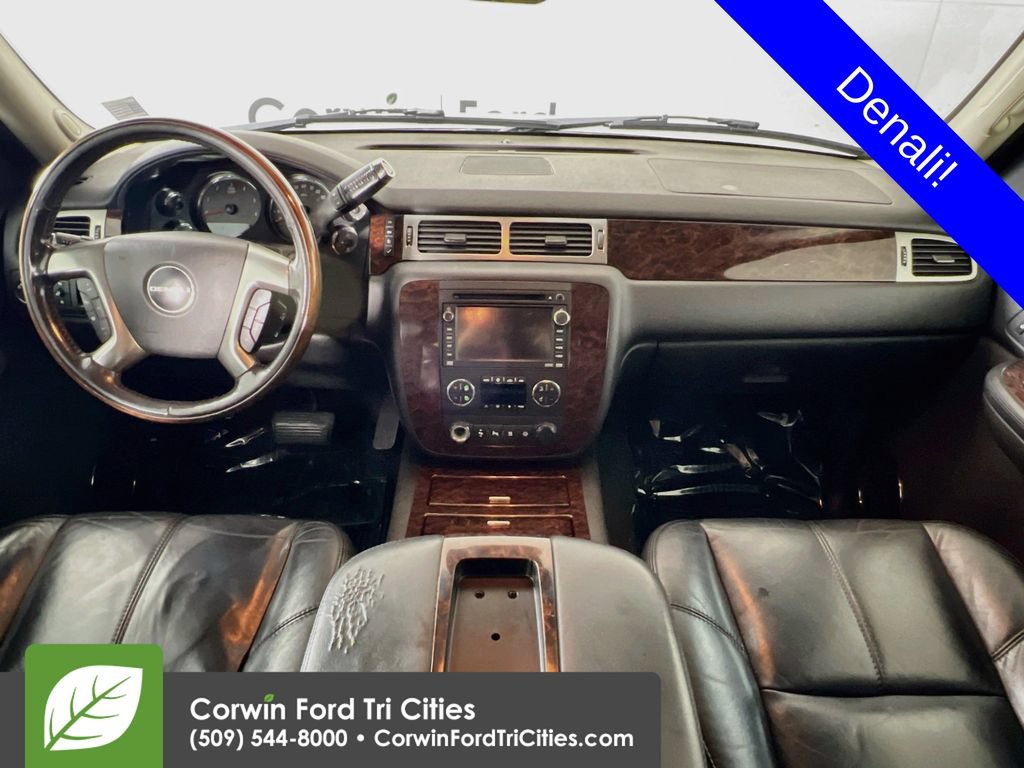 Used 2007 GMC Yukon Denali AWD/4WD image 7