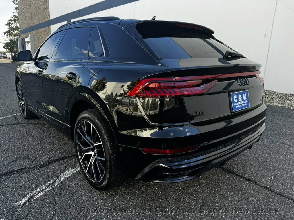 Used 2023 Audi Q8 Premium Plus w/ Premium Plus Package AWD/4WD image 3