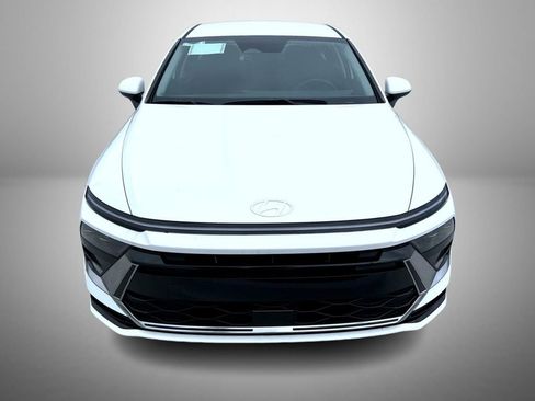 New 2025 Hyundai Sonata SEL image 2