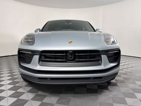 Certified 2024 Porsche Macan AWD/4WD image 7