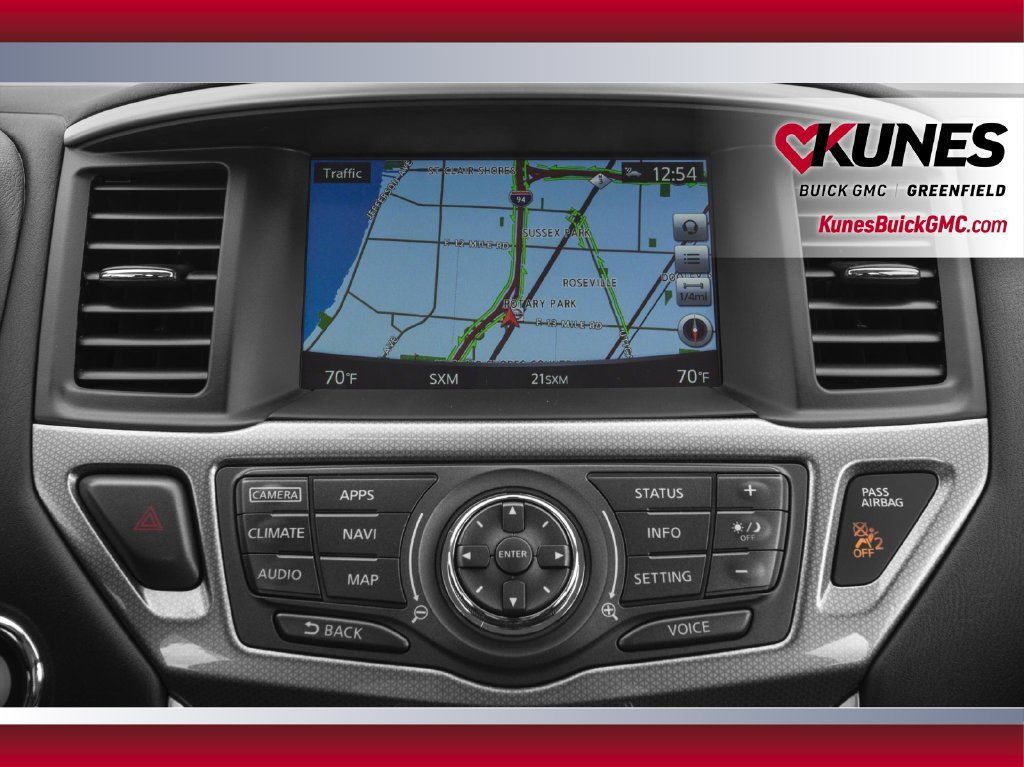 Used 2019 Nissan Pathfinder SL AWD/4WD image 16