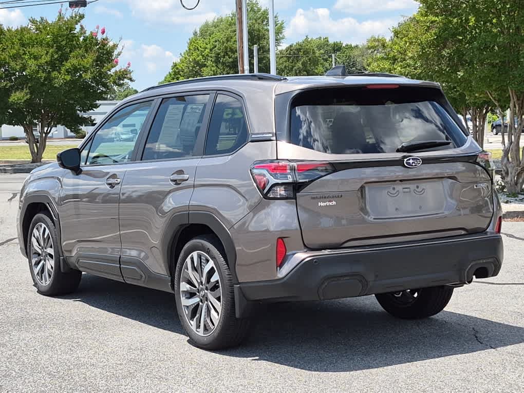 Used 2025 Subaru Forester Touring w/ Popular Package - Touring AWD/4WD image 5