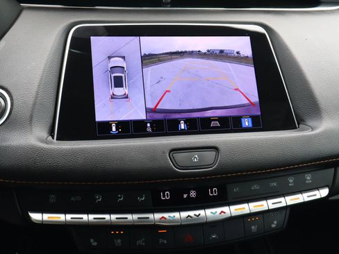 Used 2022 Cadillac XT4 Sport w/ Comfort Package image 33