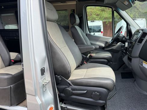 Used 2017 Mercedes-Benz Sprinter 3500 image 54