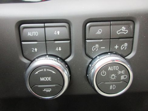 New 2026 GMC Sierra 3500 AT4 w/ AT4 Premium Plus Package AWD/4WD image 18