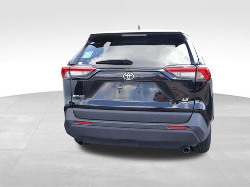 Used 2025 Toyota RAV4 LE AWD/4WD image 19