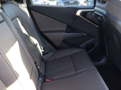 Used 2025 BMW X3 xDrive30i w/ Premium Package image 14