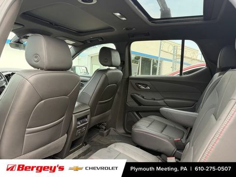 Used 2022 Chevrolet Traverse RS AWD/4WD image 10