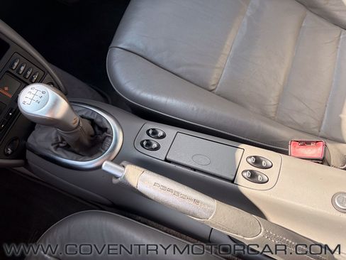 Used 2004 Porsche 911 Carrera RWD image 22