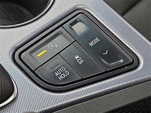 Certified 2025 Cadillac CT4 Premium Luxury image 31