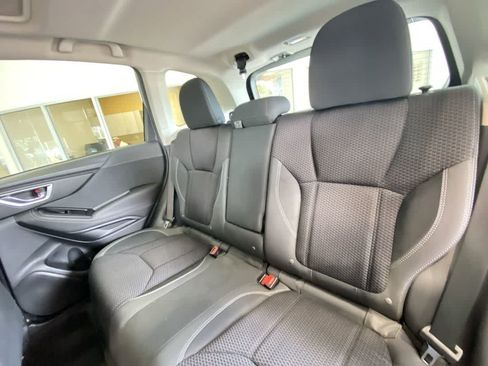 Used 2023 Subaru Forester Premium AWD/4WD image 25