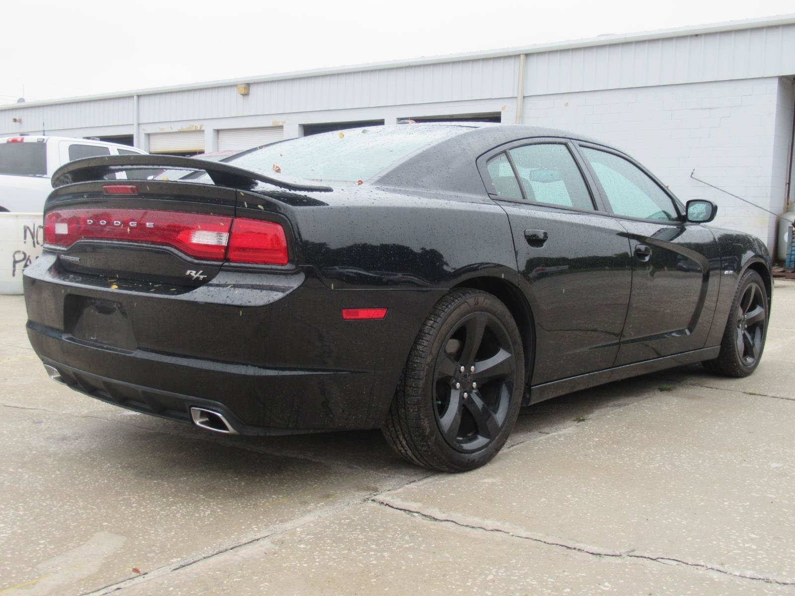 Used 2014 Dodge Charger R/T RWD image 4