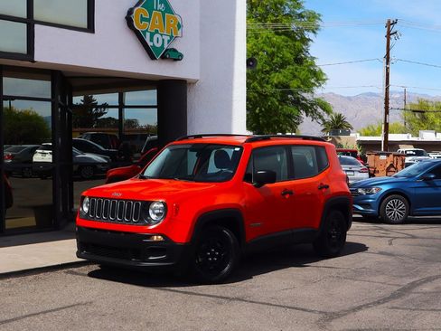 Used 2017 Jeep Renegade Sport w/ Power & Air Group image 2