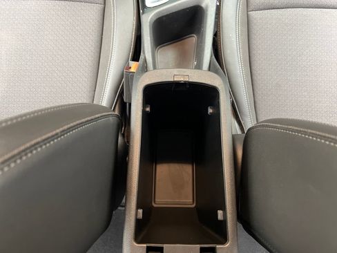 Used 2022 Buick Encore GX Select w/ Sport Touring Package FWD image 45
