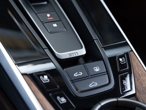 Certified 2026 Porsche 911 Carrera image 30