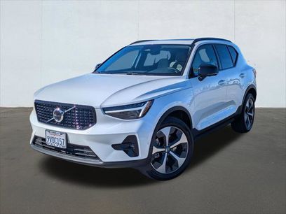 Used 2025 Volvo XC40 B5 Plus w/ Protection Package Premier