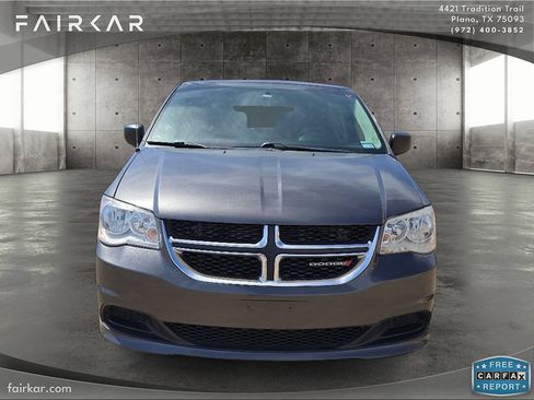 Used 2016 Dodge Grand Caravan SE w/ Quick Order Package 29E SE FWD image 2