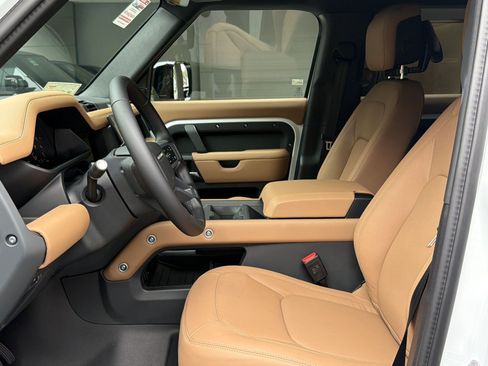 New 2026 Land Rover Defender 110 X-Dynamic SE AWD/4WD image 5