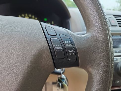 Used 2006 Honda Accord EX image 8
