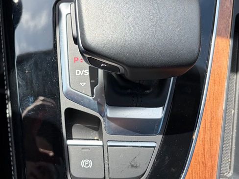 Used 2022 Audi Q5 2.0T Prestige w/ Prestige Package image 14