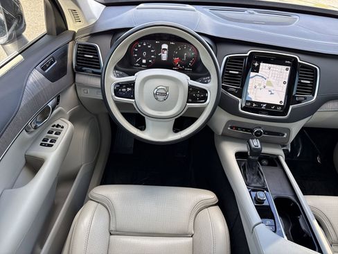 Used 2022 Volvo XC90 T6 Inscription w/ Advanced Package image 15