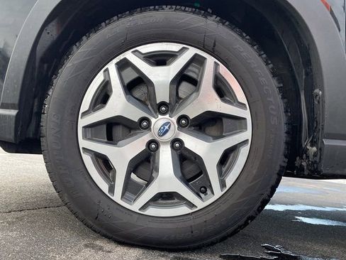 Used 2023 Subaru Forester Premium image 21
