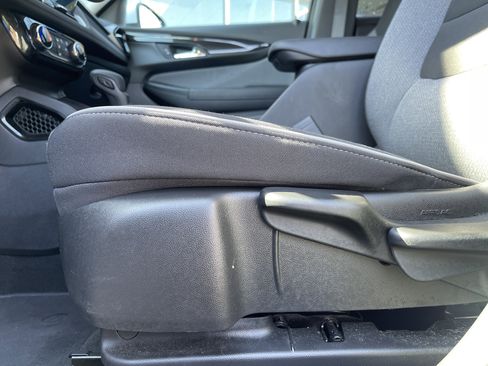 Used 2025 Chevrolet TrailBlazer LT image 17