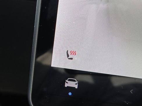 Used 2021 Tesla Model 3 Standard Range Plus image 11