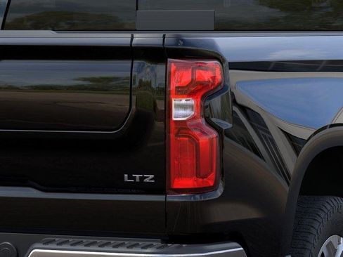 New 2026 Chevrolet Silverado 1500 LTZ w/ LTZ Premium Package AWD/4WD image 11