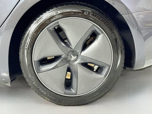 Used 2019 Tesla Model 3 Long Range AWD/4WD image 8