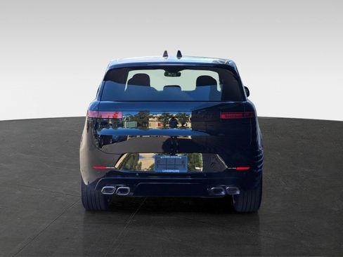New 2026 Land Rover Range Rover Sport Dynamic SE AWD/4WD image 6