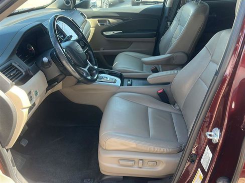 Used 2021 Honda Pilot Touring image 20