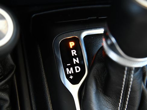 Used 2023 Jeep Wrangler Sahara w/ Cold Weather Group image 29