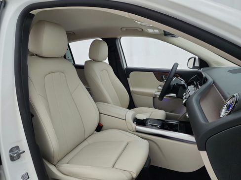 Certified 2023 Mercedes-Benz GLA 250 4MATIC image 19