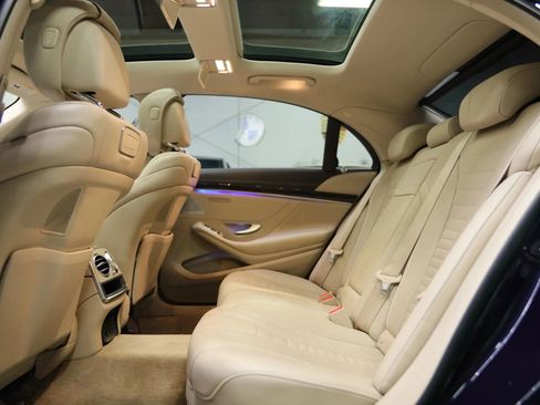 Used 2019 Mercedes-Benz S 560 Sedan w/ AMG Line Exterior image 31