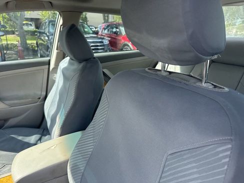 Used 2007 Toyota Camry V6 image 12