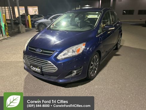Used 2017 Ford C-MAX Energi Titanium w/ Equipment Group 501A image 10