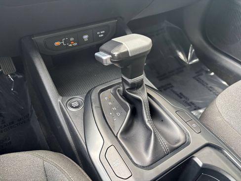 Used 2025 Kia K4 FWD image 43