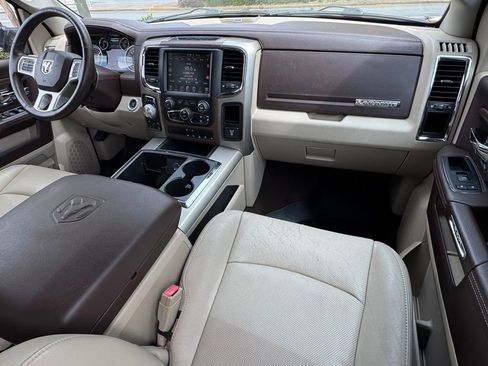 Used 2013 RAM 1500 Laramie w/ Convenience Group image 21
