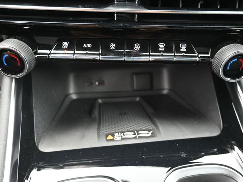 New 2026 Chevrolet Traverse Z71 AWD/4WD image 16