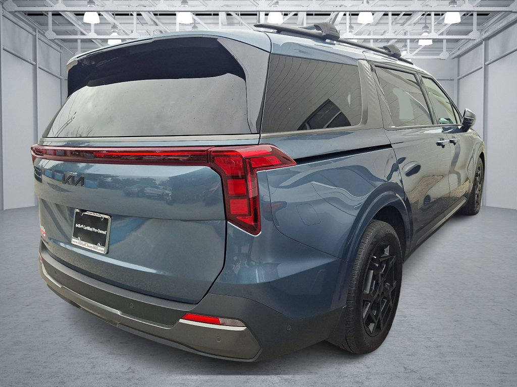 Used 2026 Kia Carnival SX w/ SX Dark Edition Package FWD image 2