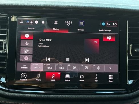 Used 2021 Dodge Durango R/T w/ Technology Group RWD image 18