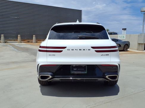 Certified 2026 Genesis GV70 3.5T Sport Prestige AWD/4WD image 5