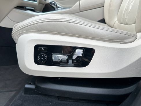Used 2021 BMW X5 xDrive40i w/ M Sport Package AWD/4WD image 13