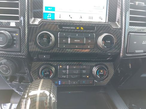 Used 2018 Ford F150 Raptor w/ Equipment Group 802A Luxury image 23