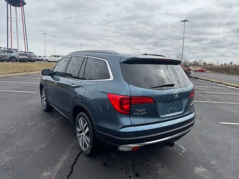 Used 2017 Honda Pilot Touring image 5